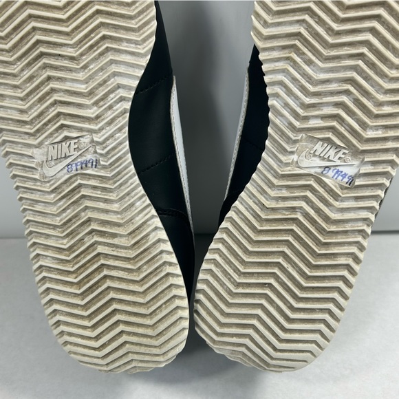 Nike Cortez Leather Sneakers ‘Black/ White' 904764-001; Size 5.5Y Women’s Size 7 - Picture 14 of 15